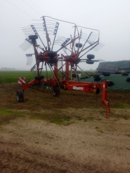 Zgrabiarka dwukaruzelowa fella ts 800