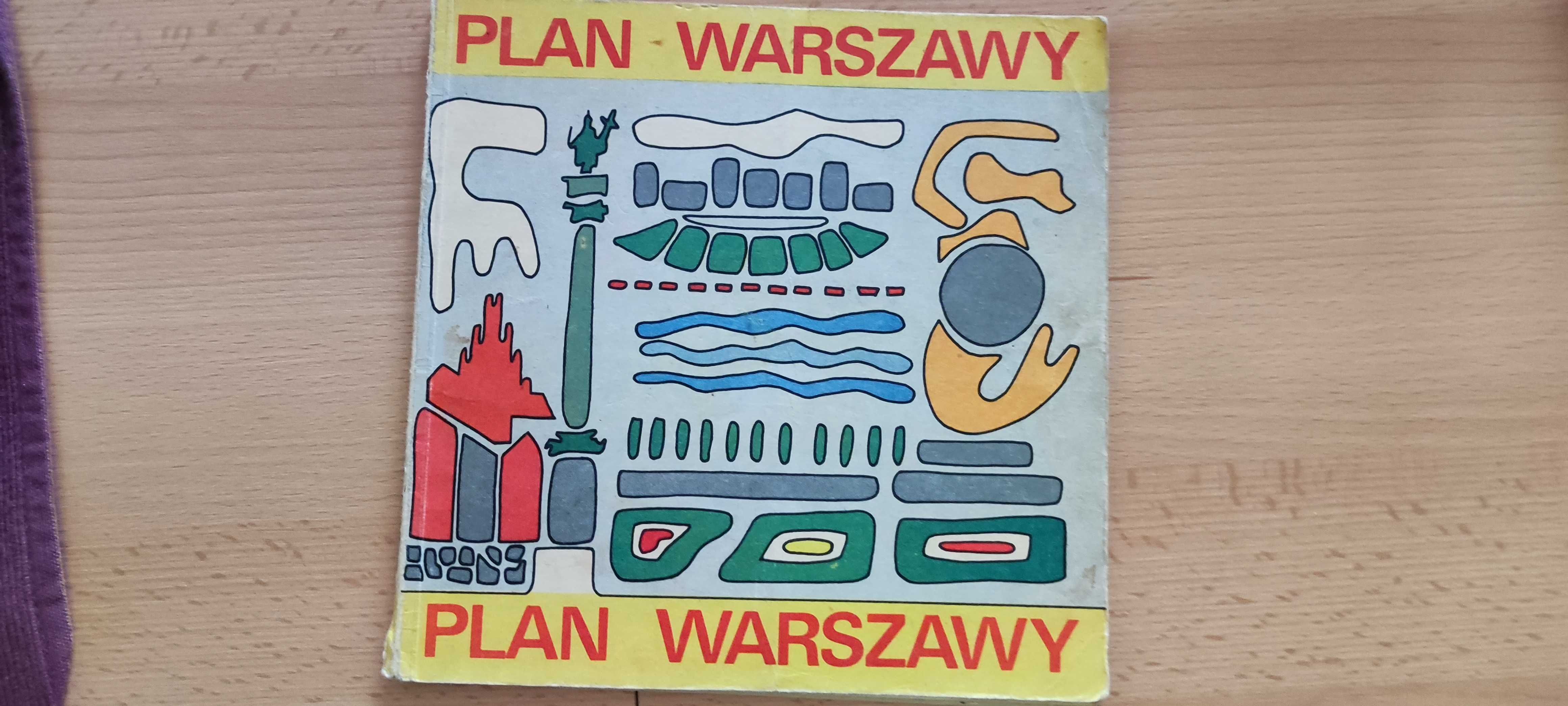 Plan Warszawy z 1973 w formie książkowej