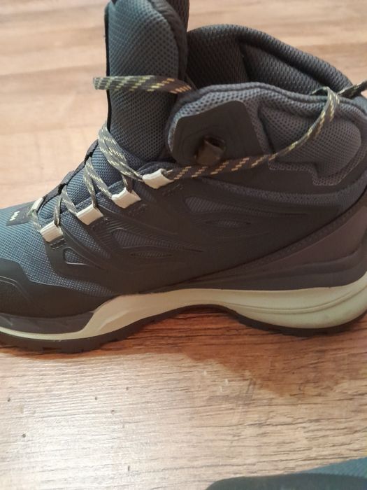 Женские кроссовки 36 размер,оригинал.