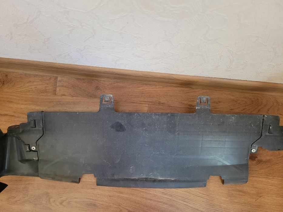 Jeep renegade 2.4 дифузор, повітряний дифлектор