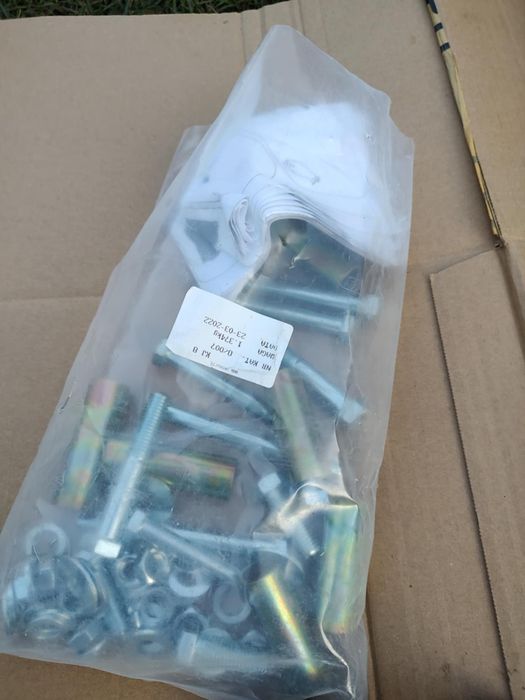 Hak z kompletem mocowań do Astra 2 hatchback nowy