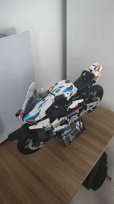 Réplica LEGO BMW M 1000 RR – Novo por montar