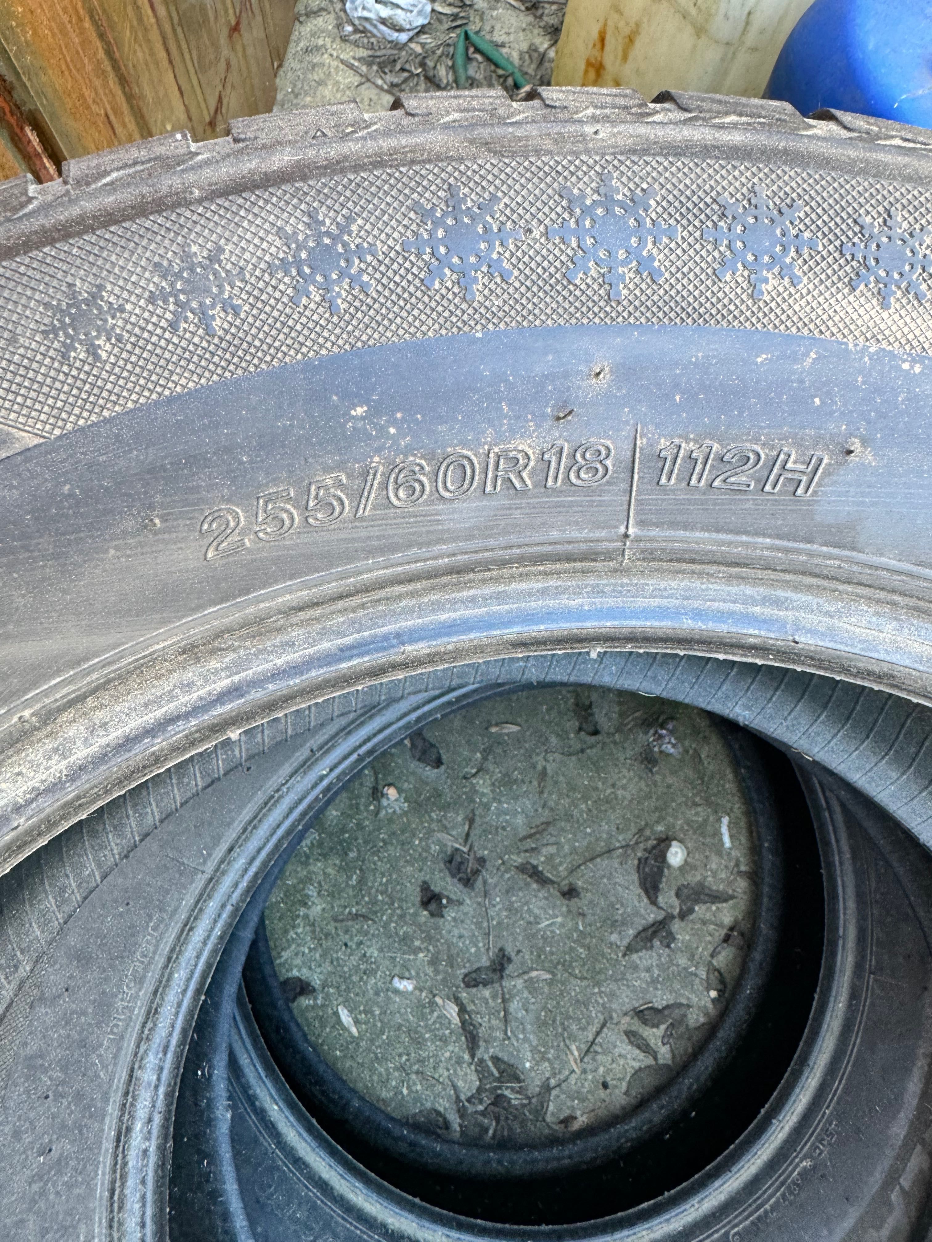 Opony zimowe 255/60R18