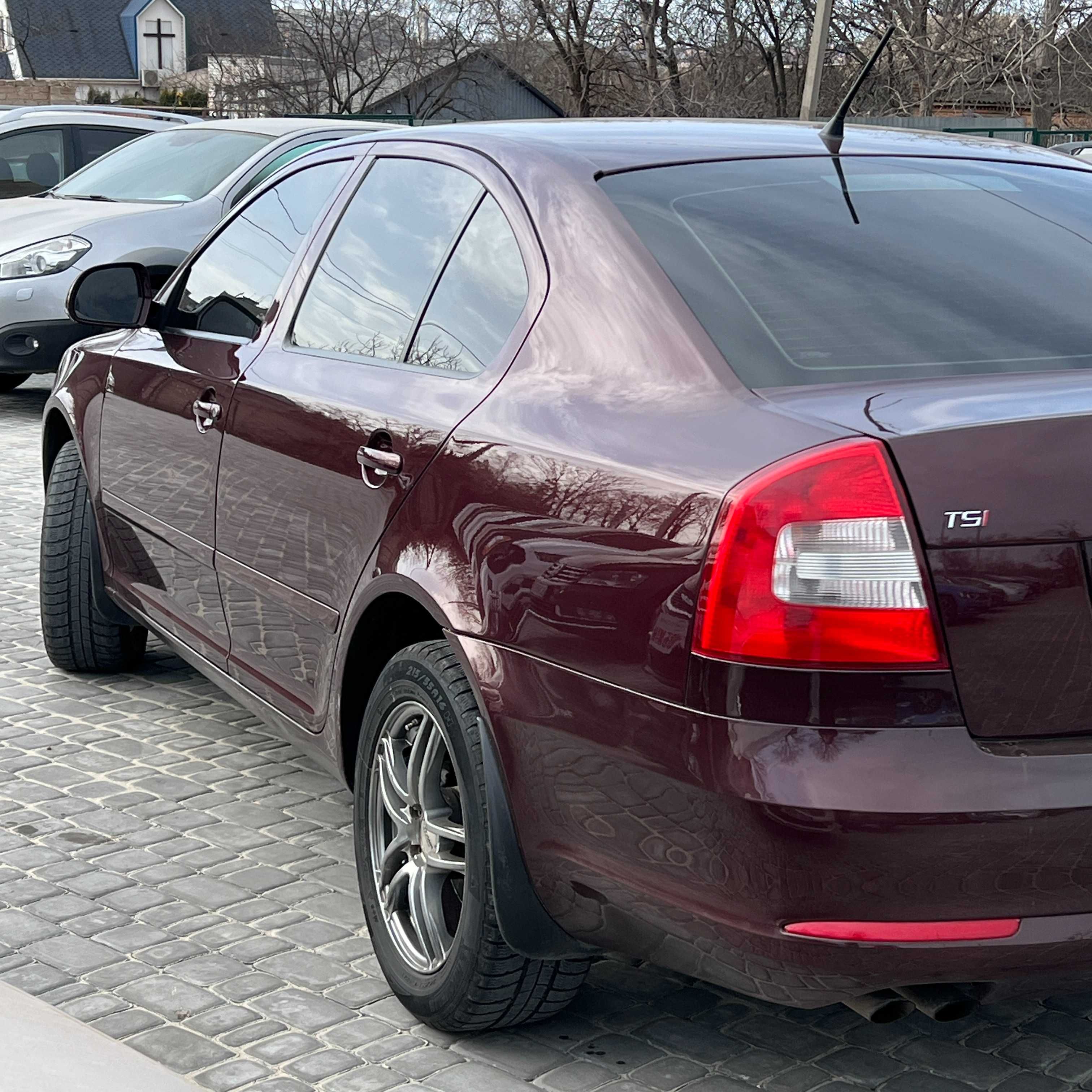 Продам Skoda Octavia A5 2012 рік можлива розстрочка,кредит!