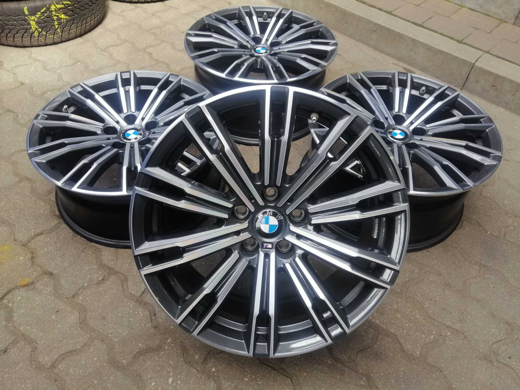 Felgi aluminiowe 5 x 112 R 18 Alufelgi oryginaln Bmw M-pakiet Jak Nowe