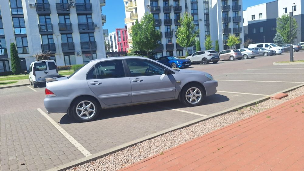 Продам Mitsubishi Lancer 9