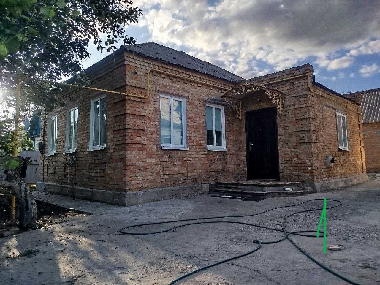 Продам / аренда ДВА дома по цене 1 –го. + Гараж, . 30 км от Днепра