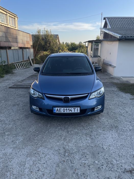 Honda Civic 4D 2008 1.8 Автомат