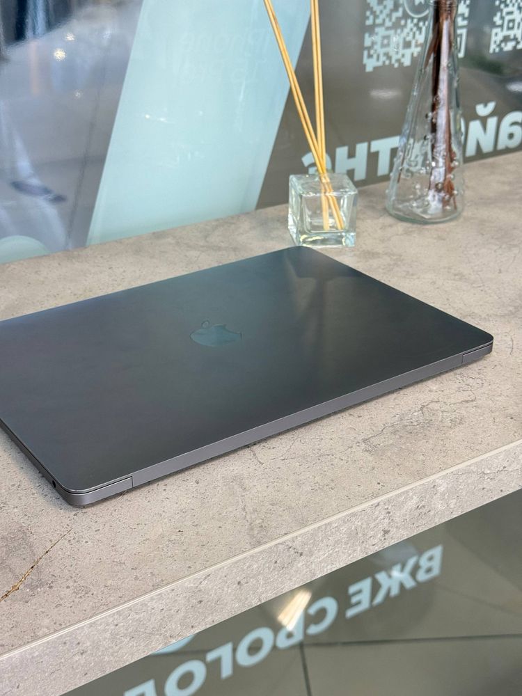 Apple MacBook Air 13 2019 i5 8/128 Gb Space Gray макбук аир