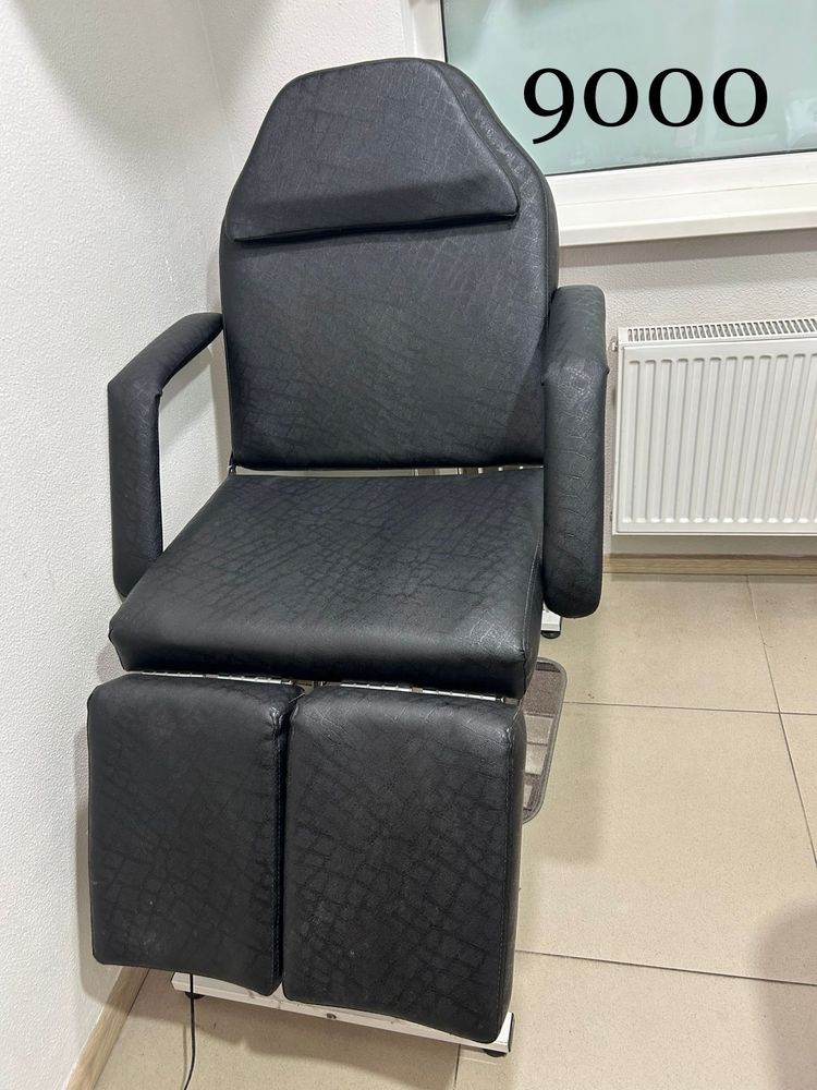 Продаж мебелі для студіі краси