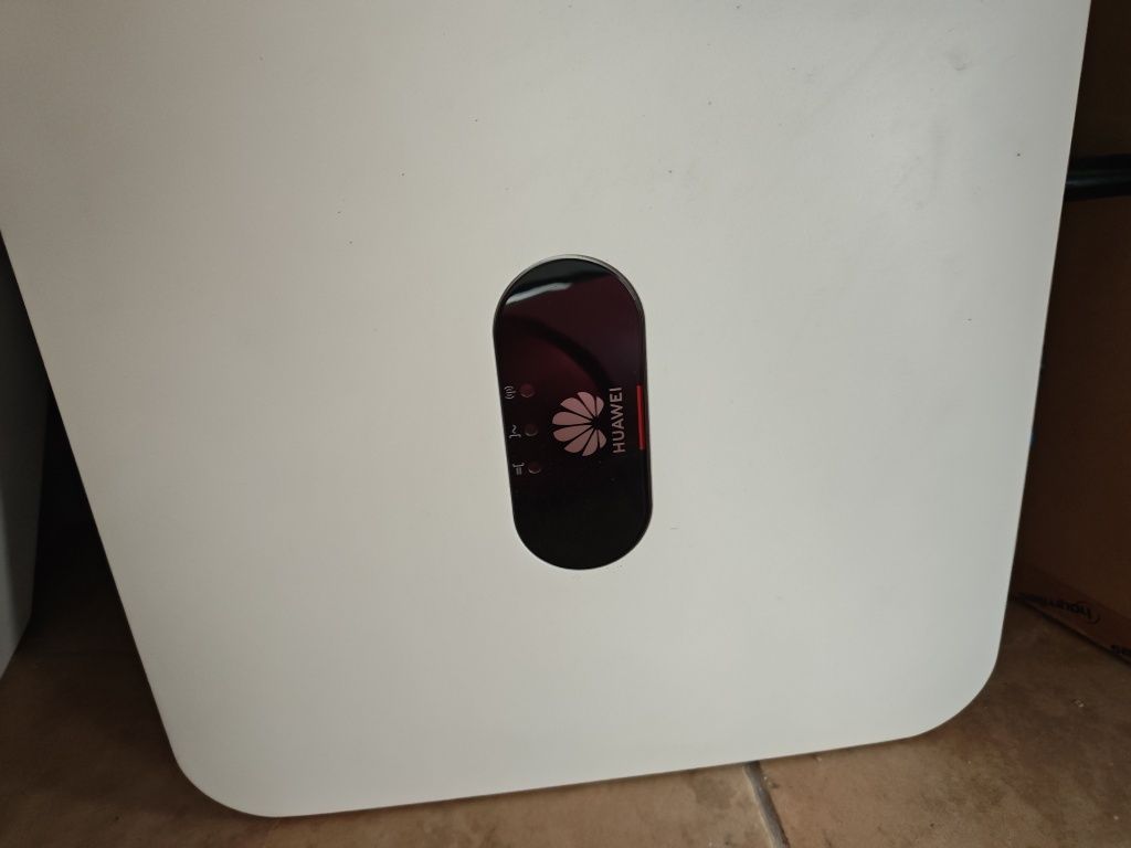 Solar  inversor Huawei Sun 2000 3KWh
