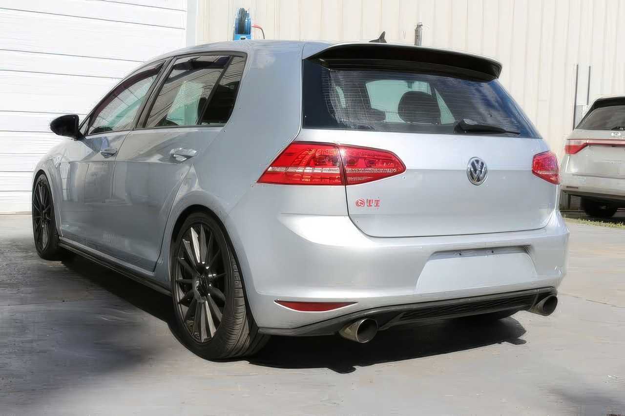 2016 Volkswagen Golf GTI SE