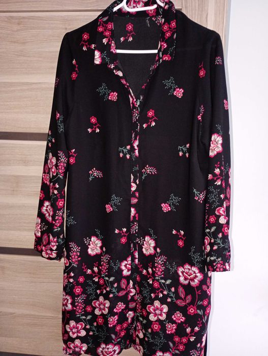 Sukienka koszulowa z paseczkiem