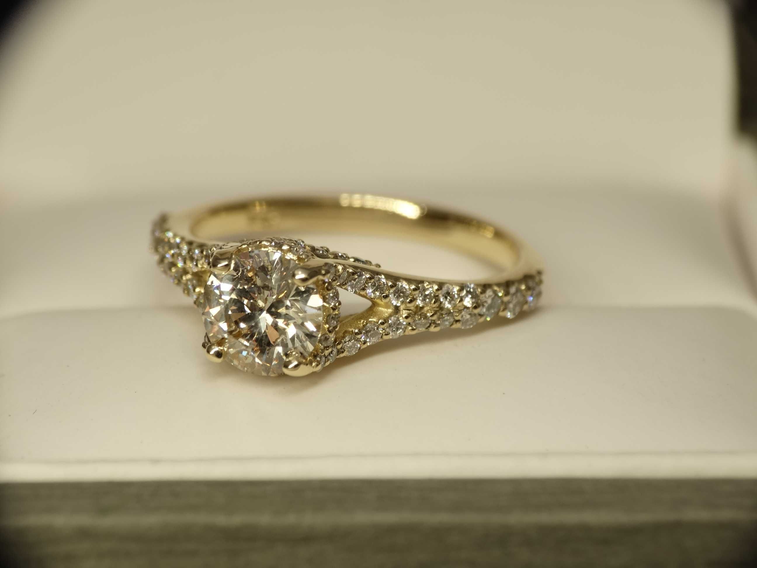 Pierścionek zaręczynowy z diamentami 1,5 CT GIA HRD