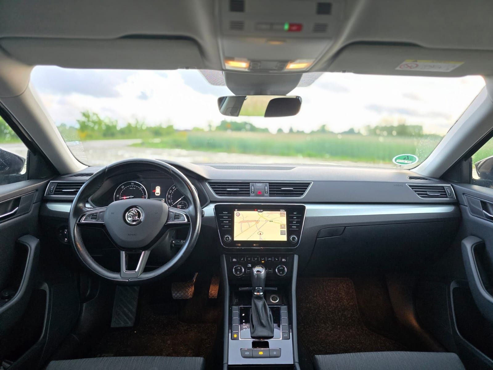 Skoda Superb 2,0TDI DSG Łopatki, Radar, Biksenon, el bagażnik, Navi