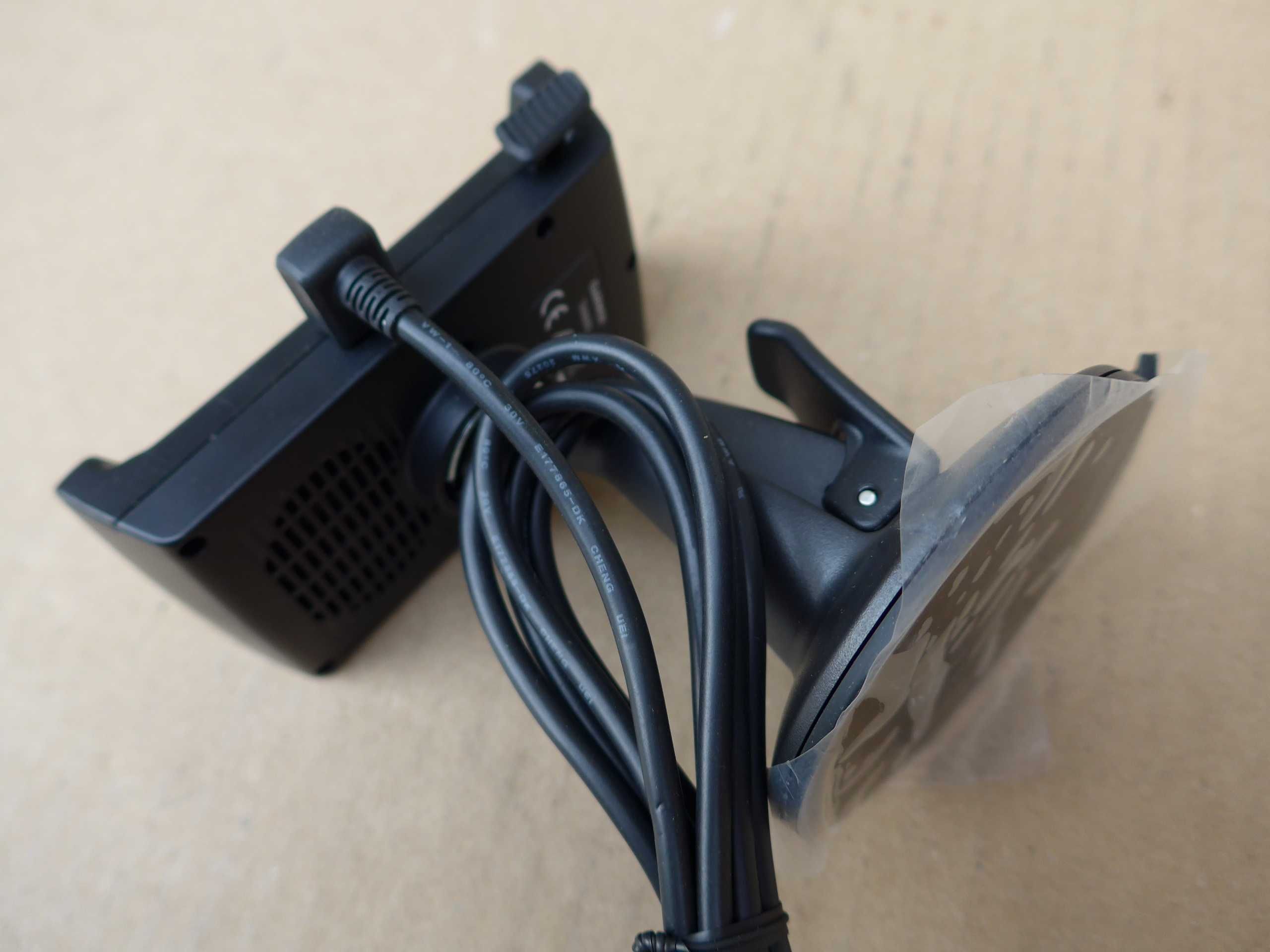 Garmin ZUMO 590/595 BAZA uchwyt nawigacji do auta zasilacz
