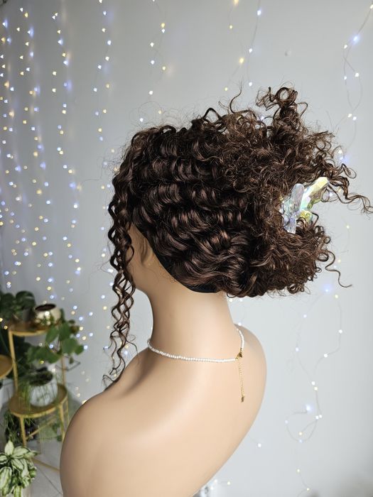 Peruka z włosów naturalnych na opasce natyrlany brąz loki Ula