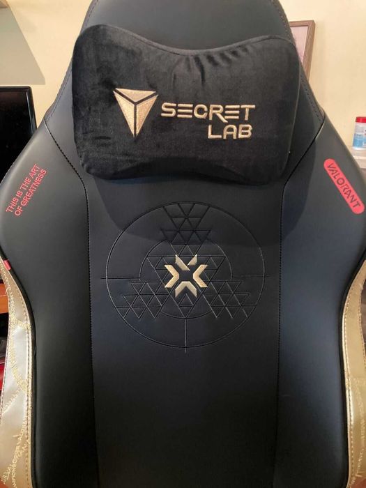 Secret lab TITAN Evo 2022 - VALORANT champions SPECIAL edition