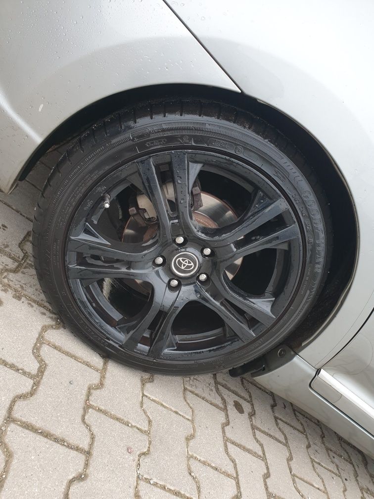 Alufelgi toyota 5x114.3 z nakretkami et 40