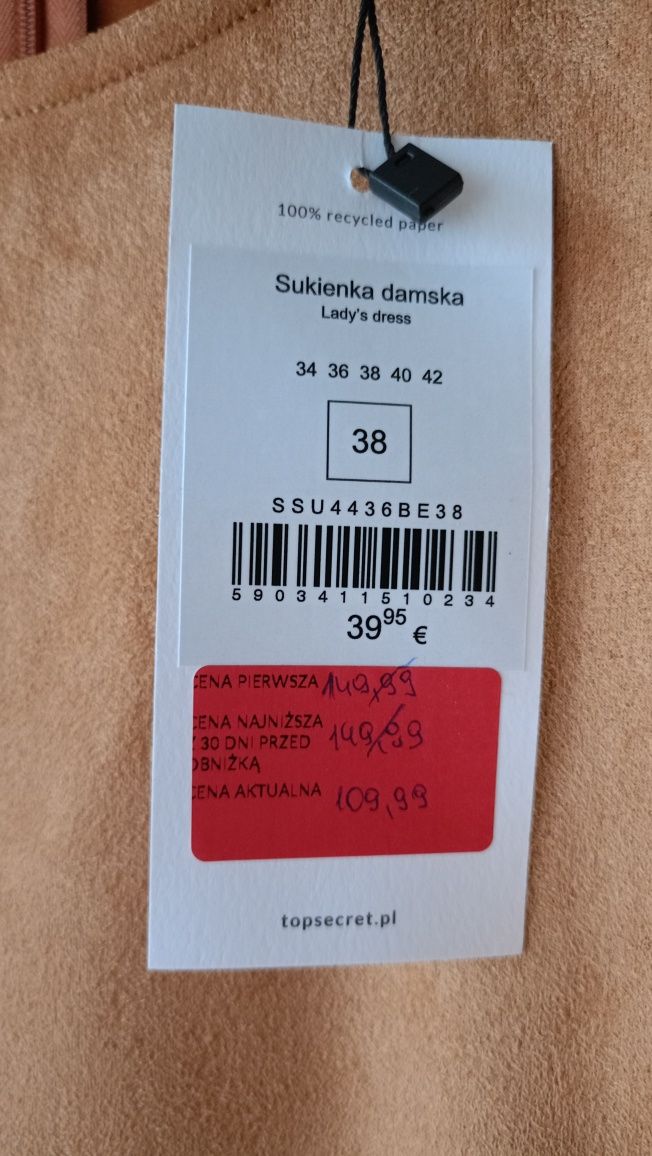 Sukienka dopasowana z rozporkiem