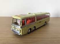 Bedford VAL - Miniatura de Autocarro (Sem espelhos)