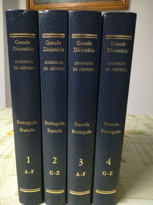 Vendo 4 Dicionários Português - Francês e Francês - Português