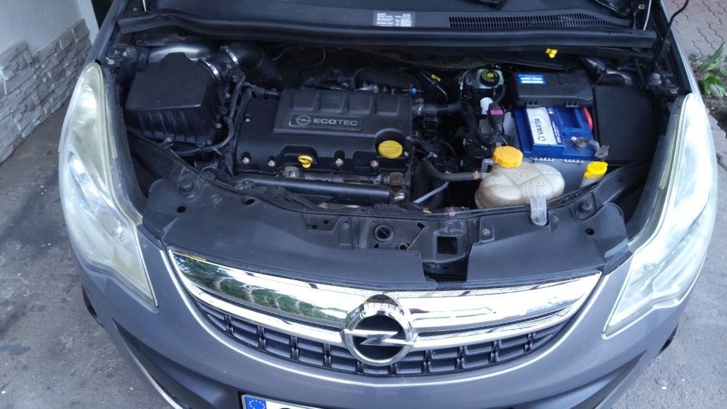 Opel Corsa d 1,4 benzyna