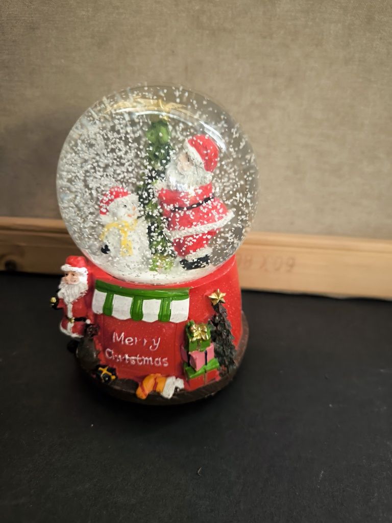 Caixa de Música Globo de Neve com pai natal e boneco neve