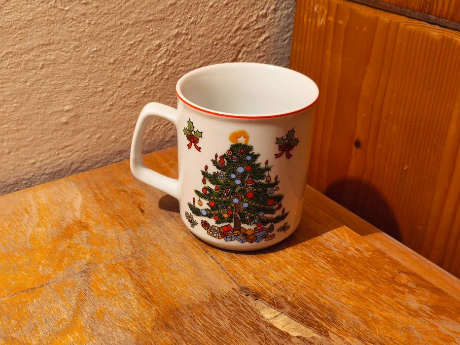 Kubek świąteczny Lubiana PRL