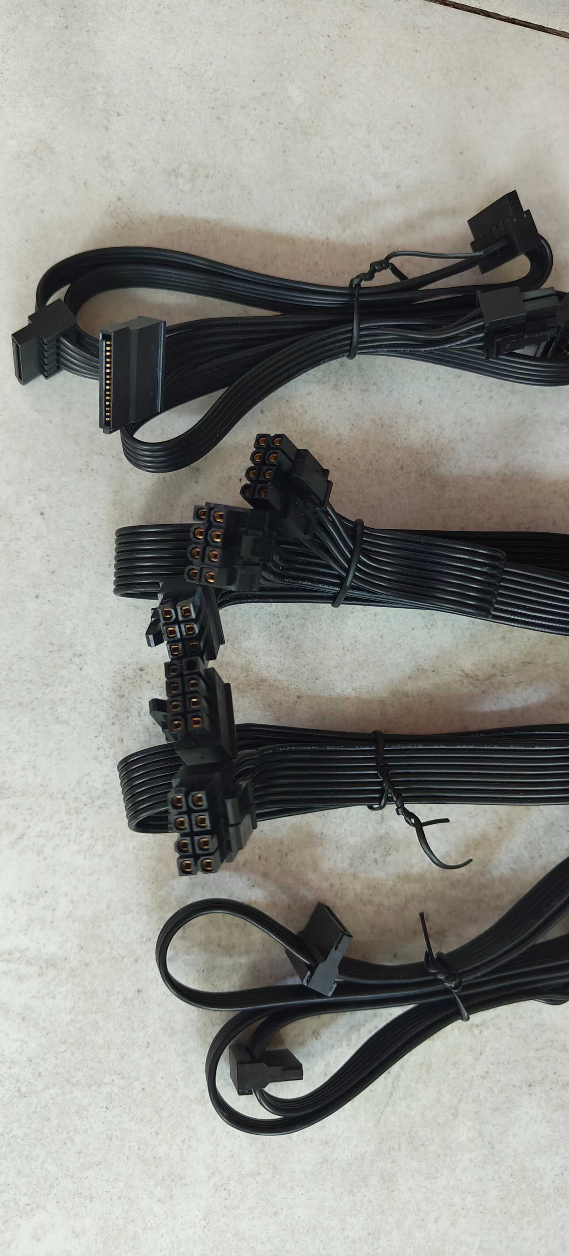 Kable do zasilacza modularnego  2x SATA, 1x 8-pin CPU, 1x 2x 8-pin GPU