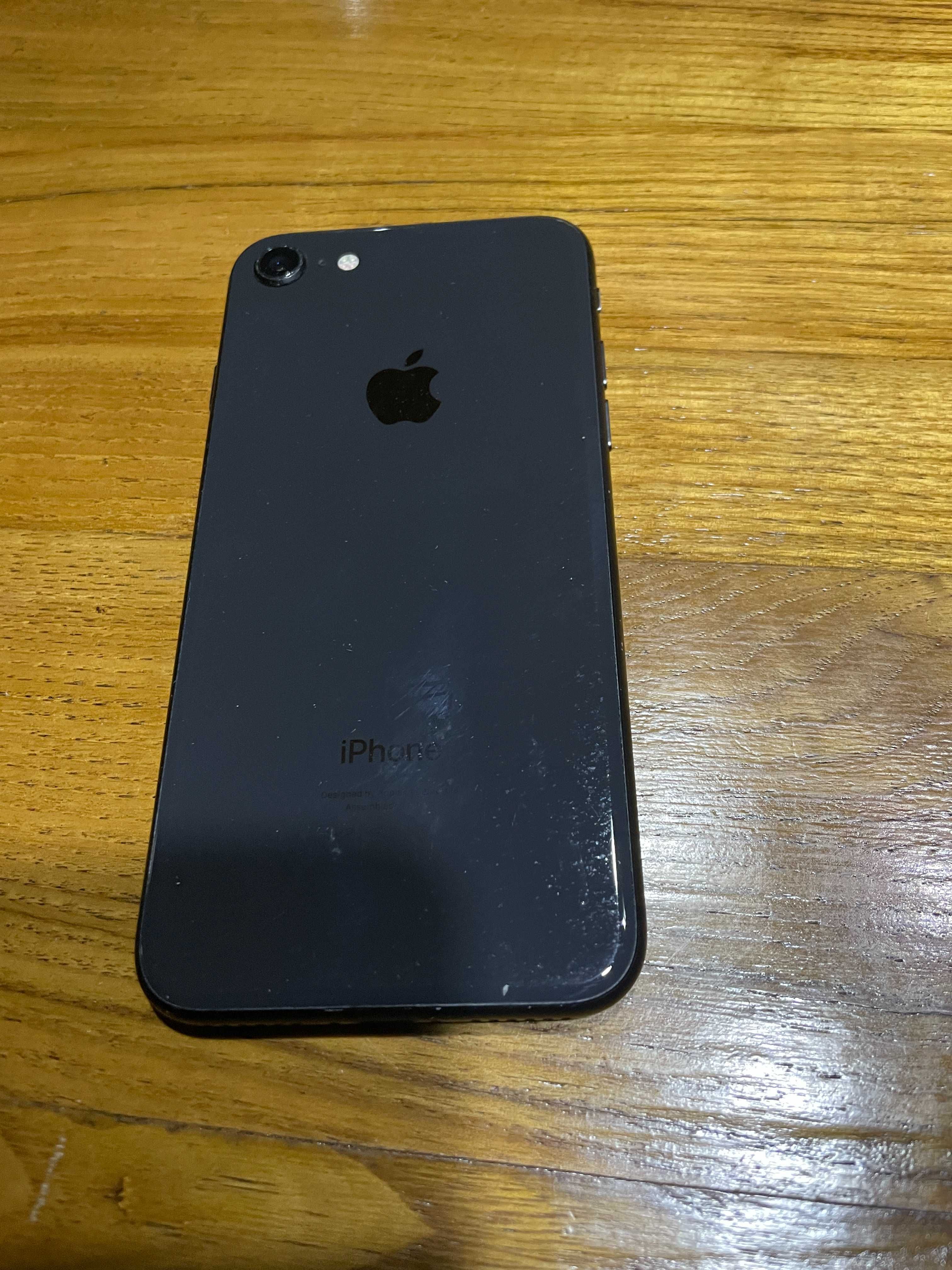 iphone 8 com bateria nova e caixa original.