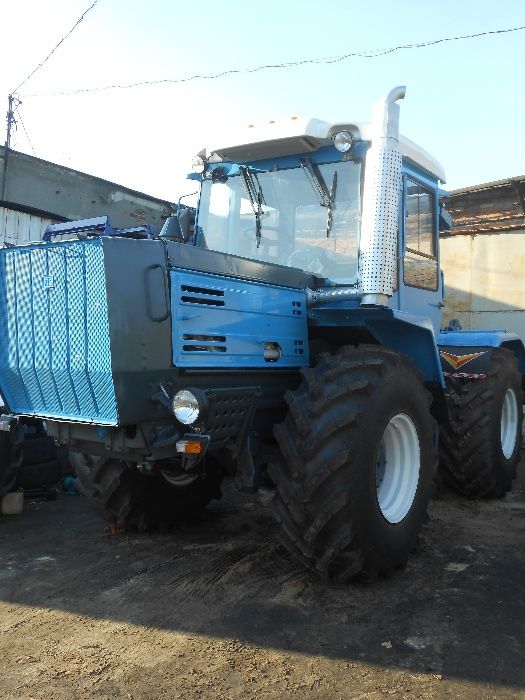 Продам СПЕЦТЕХНИКА Трактор ХТЗ-17221,17021 колесный