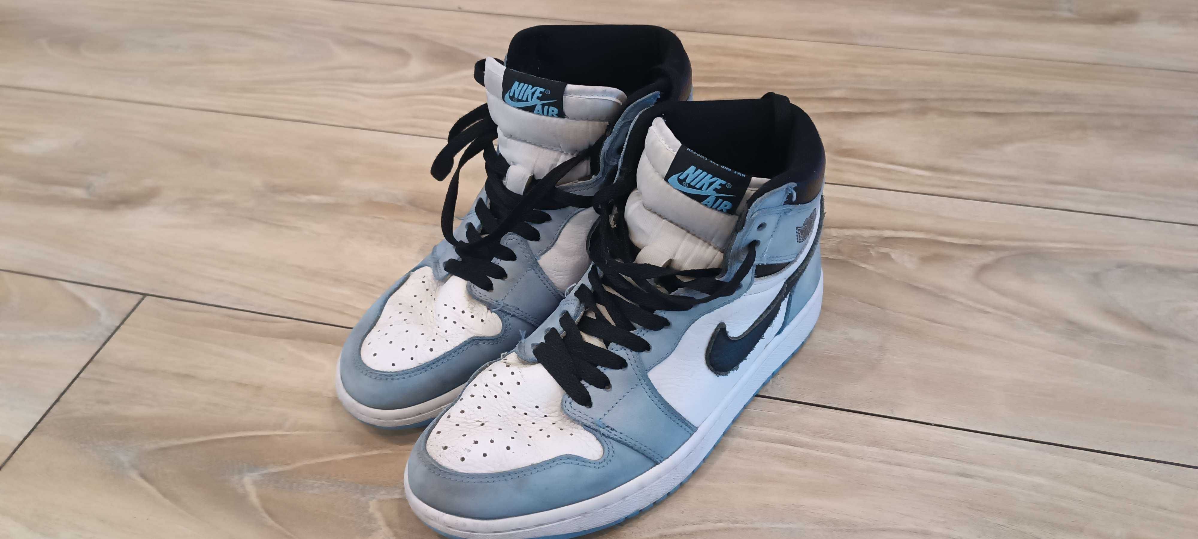 Nike Air Jordan 1 Retro High University Blue