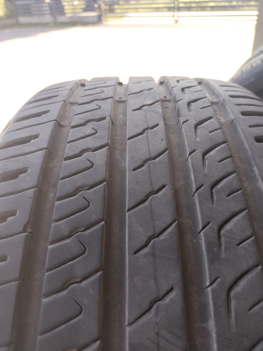 Opony Barum Bravuris 5. 215/40 R18 YXL