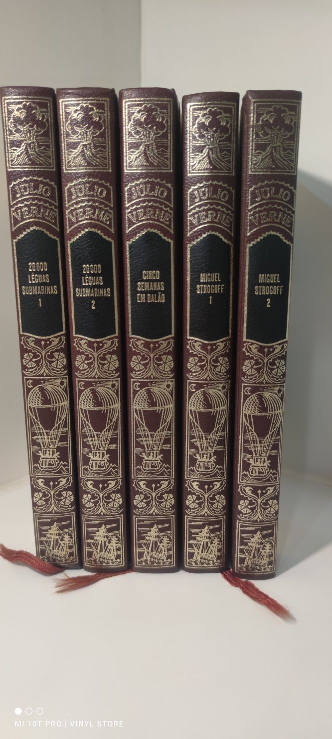 Livro - Ref CE - Coleção de Júlio Verne