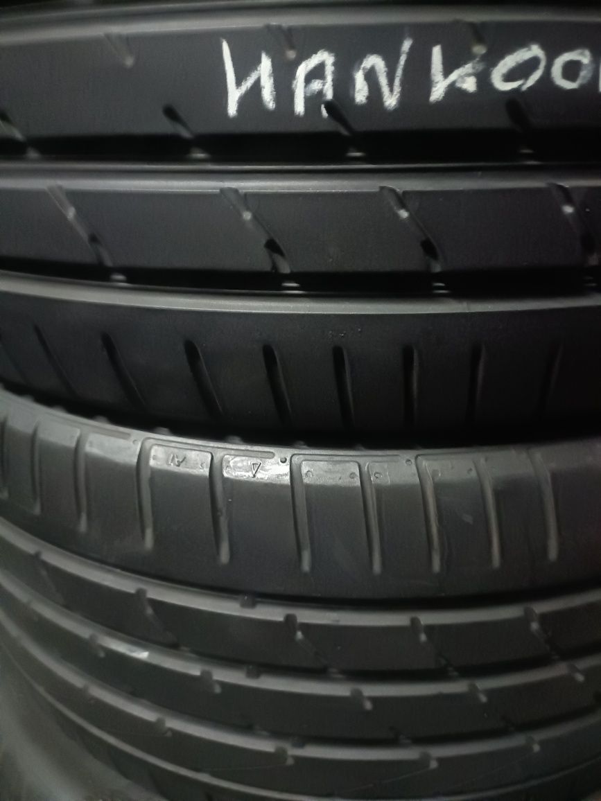 Pneus 255/40/17 Hankook