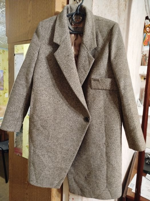 Пальто демісезонне