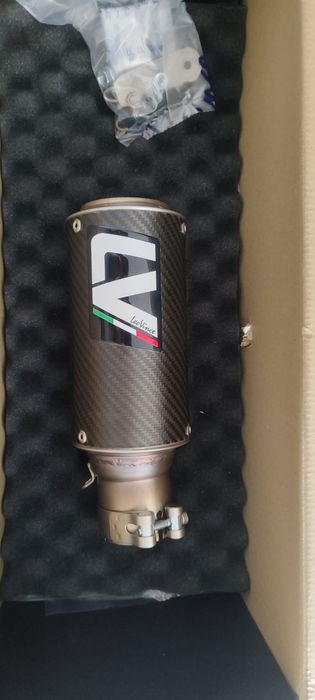 Ponteira Leo vince Corsa carbono Yamaha MT-10