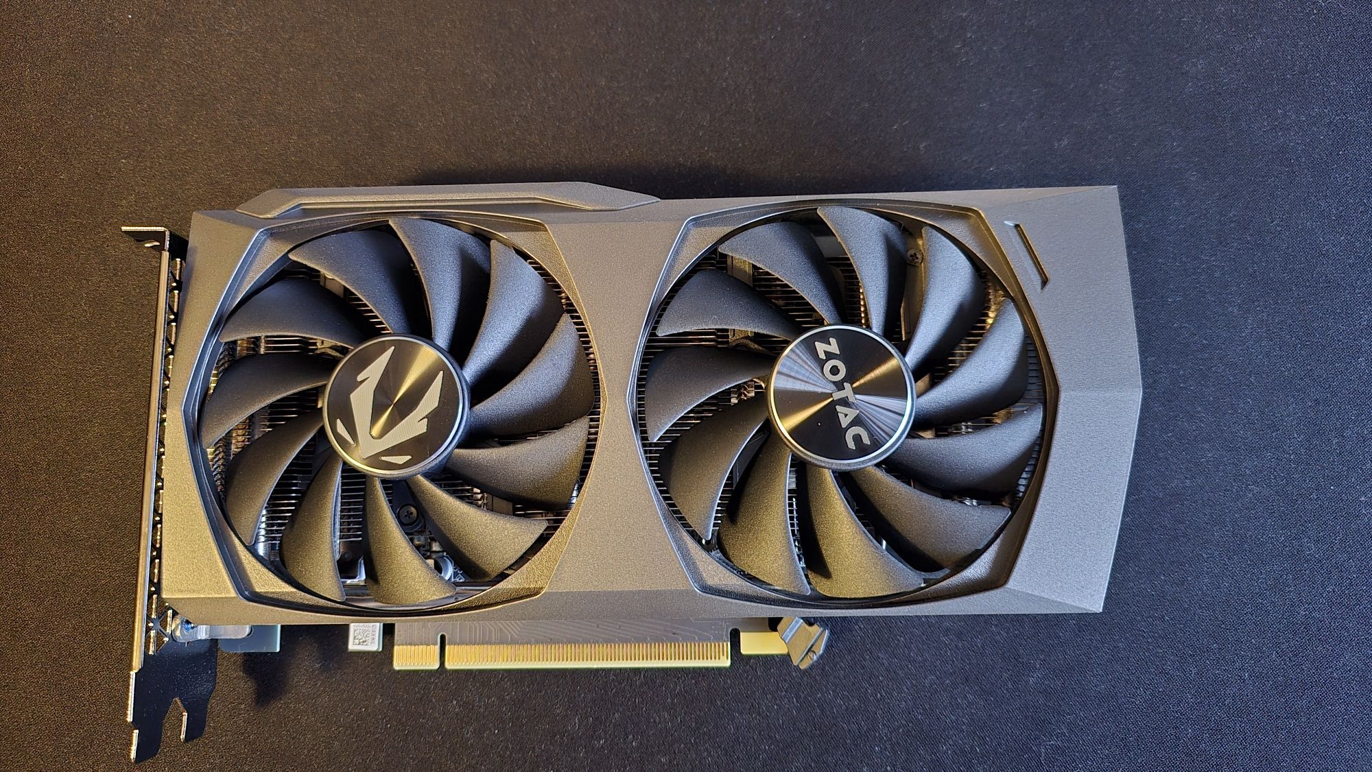 RTX 3050 ZOTAC twin edge oc 8 gb ddr6