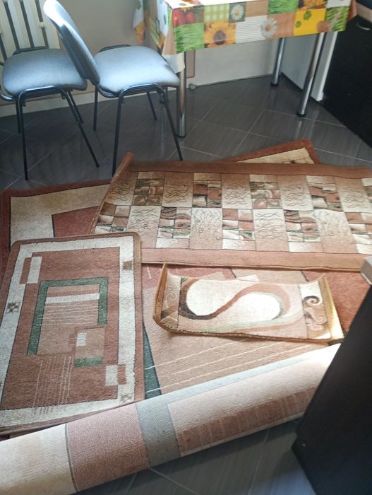 Sprzedam dywan i dywaniki