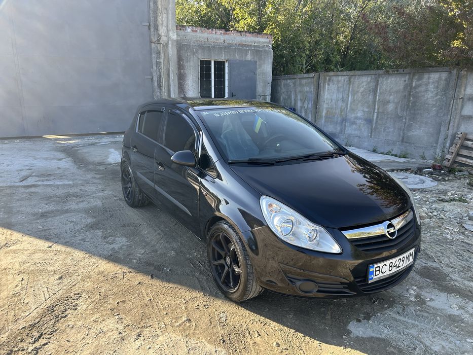 Opel Corsa D 1.0 бензин