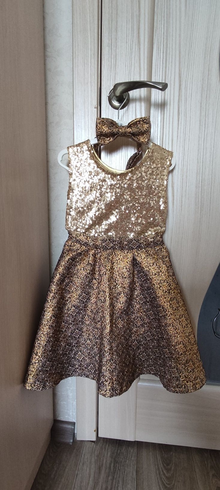 Золота сукня випускна святкова Дзвоник Королева Діско Рибка