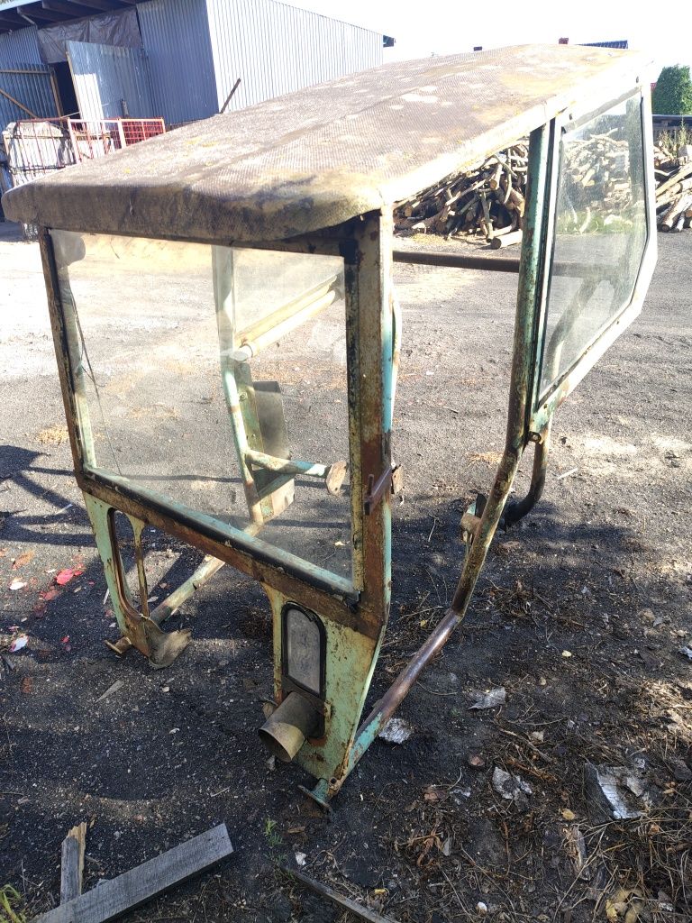 Kabina c360 c355 c4011
