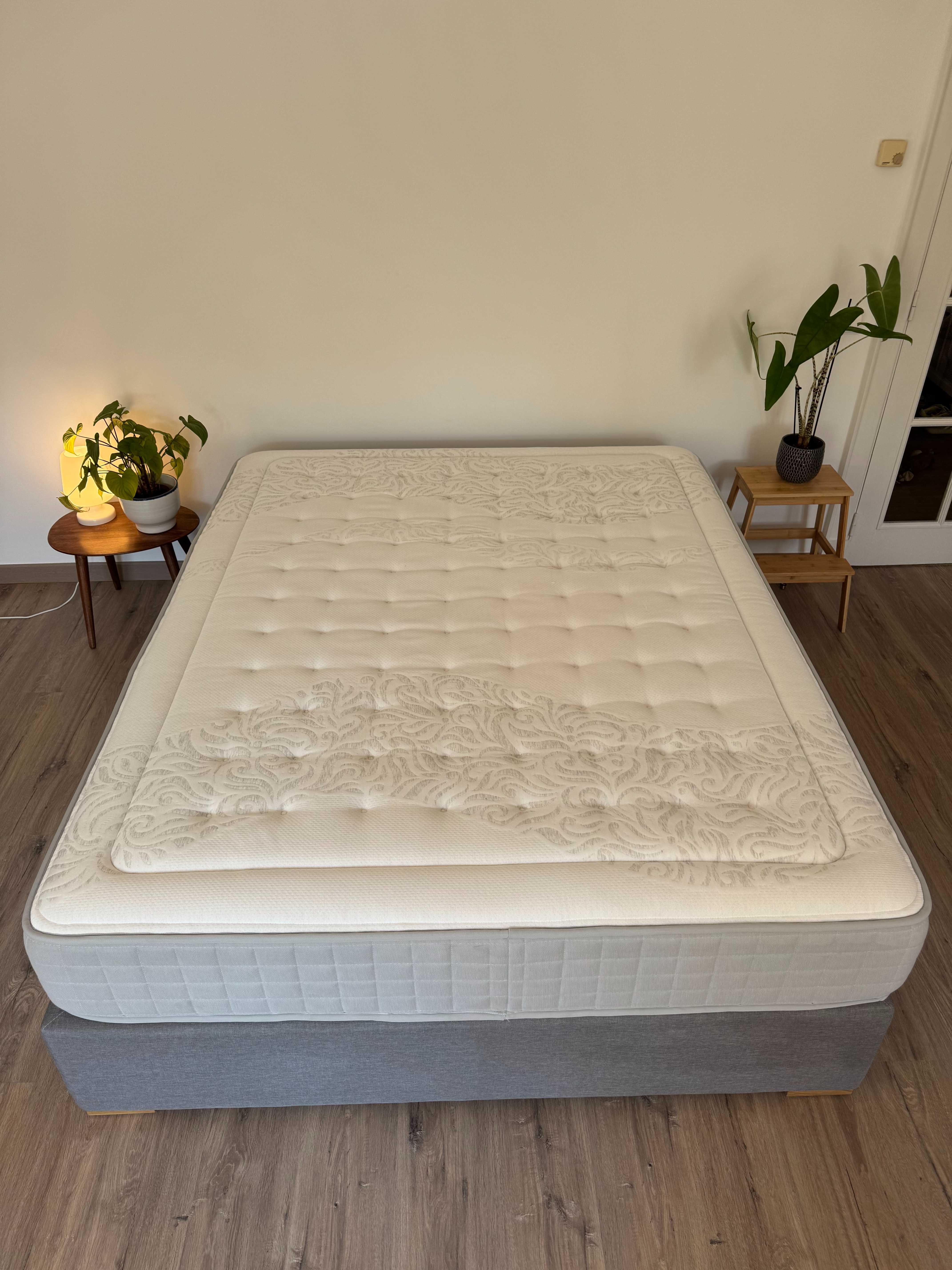 Cama de casal TEMPUR 160x200 como nova