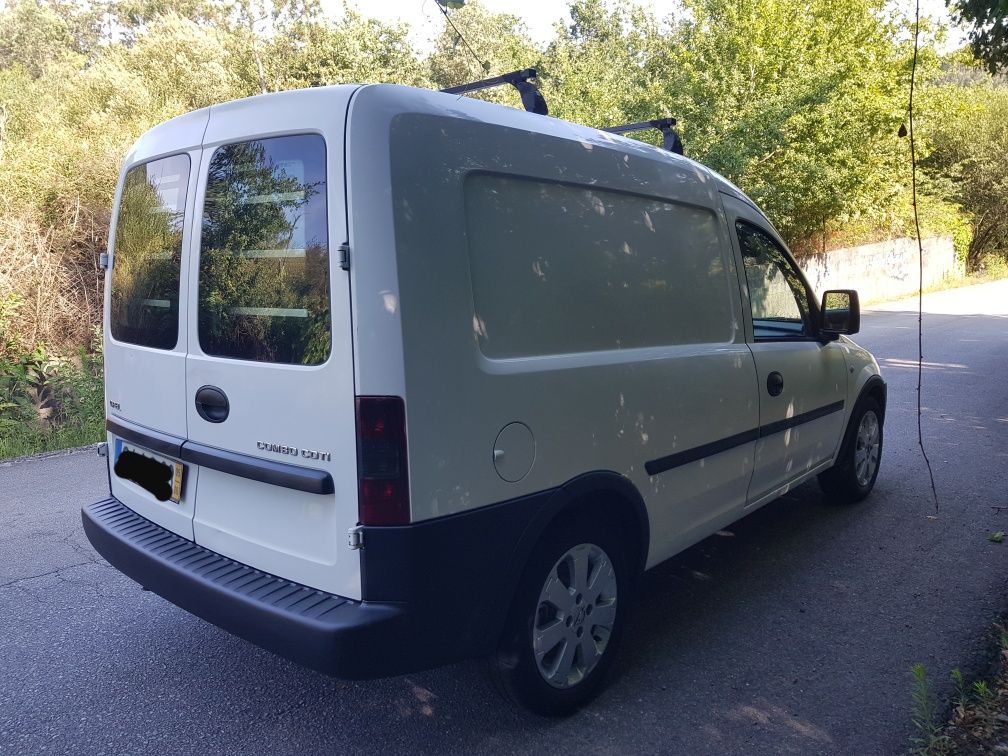 Opel Combo C 1.3 cdti * barras no tejadilho *
