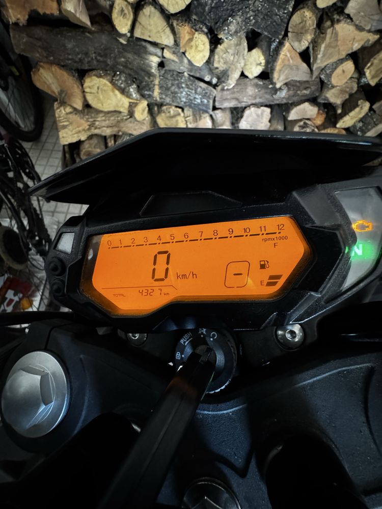 Benelli BN 125 ano 2022
