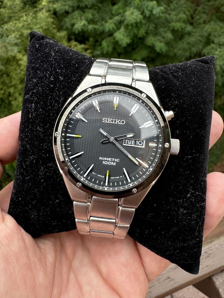 Seiko Kinetic 5M83-0AB0