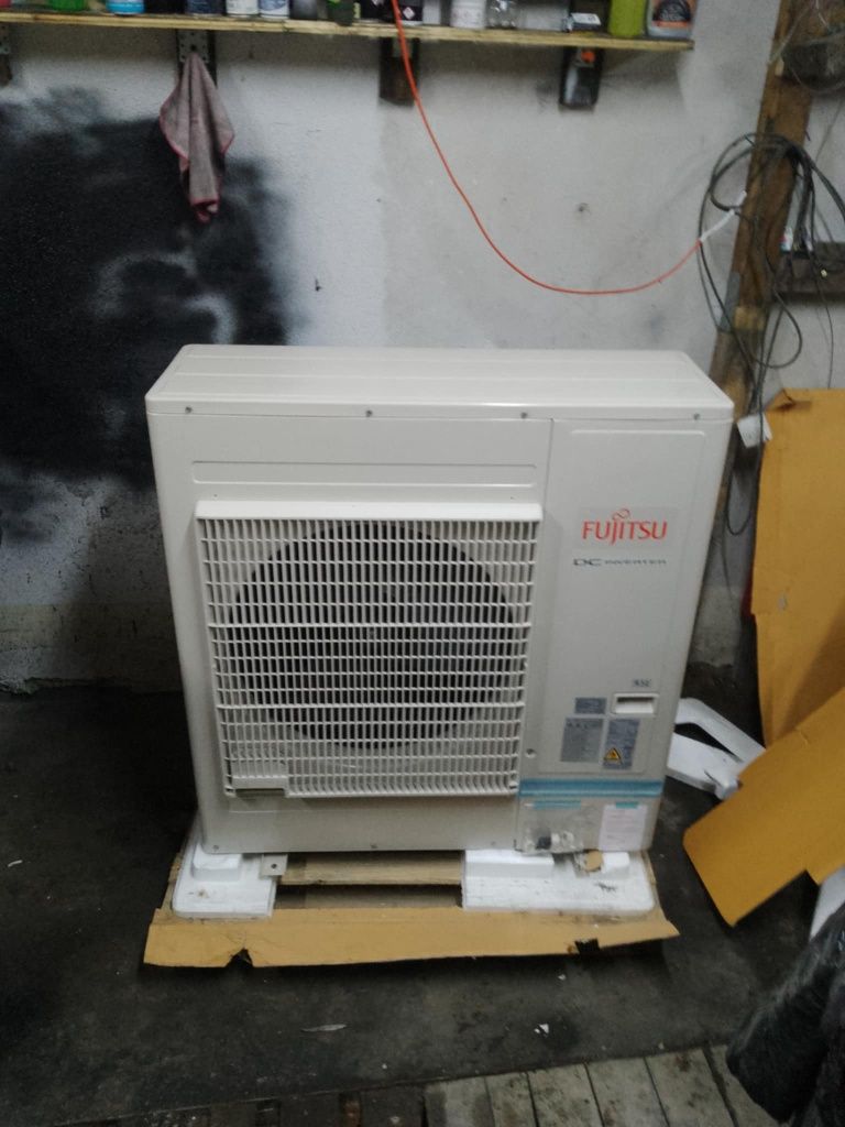 Jednostka zewnętrzna Klimatyzator Split Fujitsu Aoyg45Kbtb