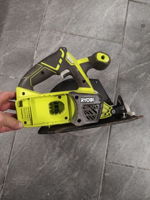 Piła Ryobi R18CSP uszkodzona