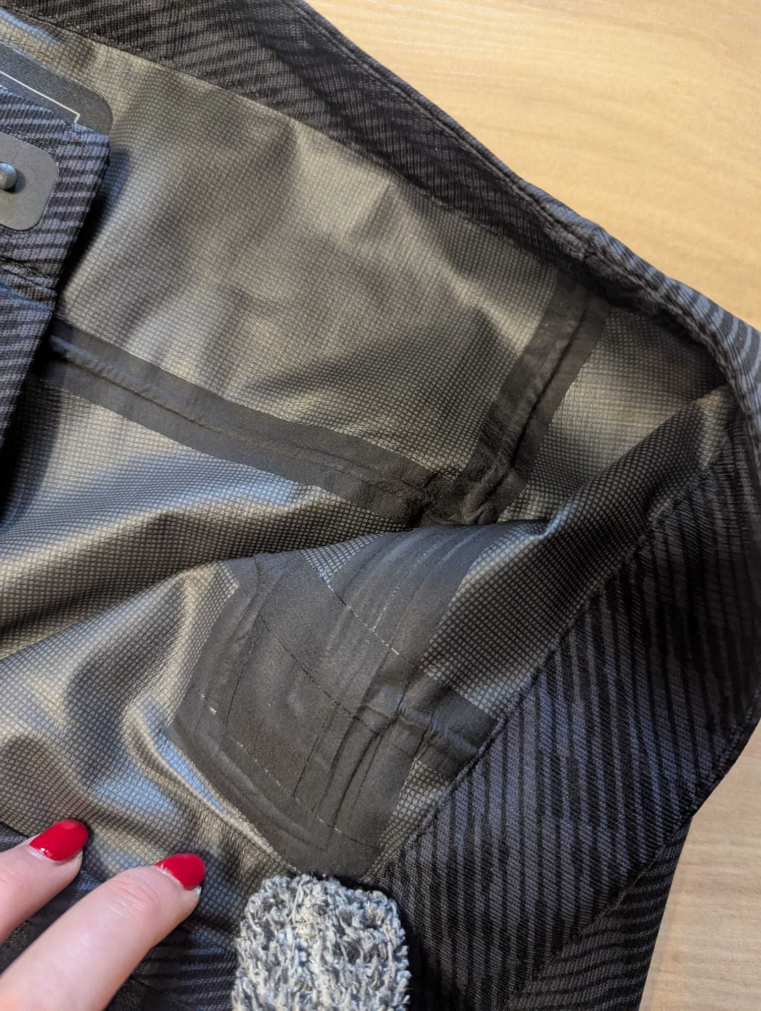 Spodnie męskie techniczne Adidas Terrex Techrock dry rain pants 34 XL